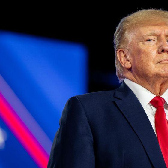 🔔​ FBI, Trump'ın evini bastı