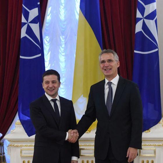 🛎 Zelenski: Ukrayna, NATO üyeliğine resmî başvuruda bulunuyor