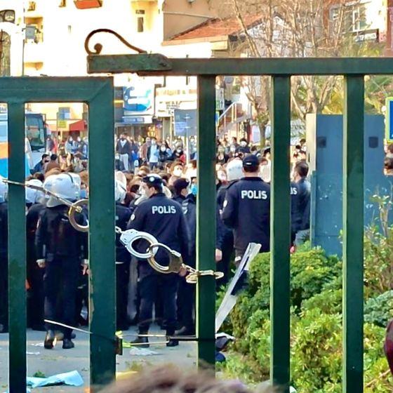 Akademik enflasyon ve özerklik