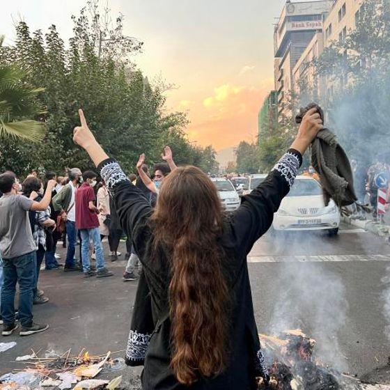 İran’da Mehsa Emini protestoları: Değişim mümkün mü?