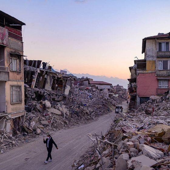 Zincirin son, suçlamanın ilk halkası: Müteahhitler #Şanlıurfa