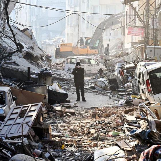 Örgütlü Mücadele Yaşatır: Meksika’dan Türkiye’ye Deprem ve Sivil Toplum