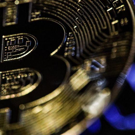 Bitcoin, 10 ay sonra 30 bin dolar barajını aştı