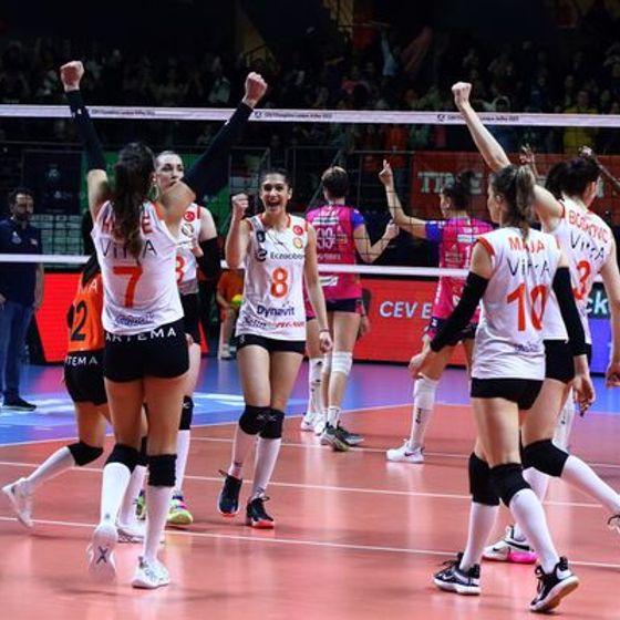 Eczacıbaşı Dynavit finalde