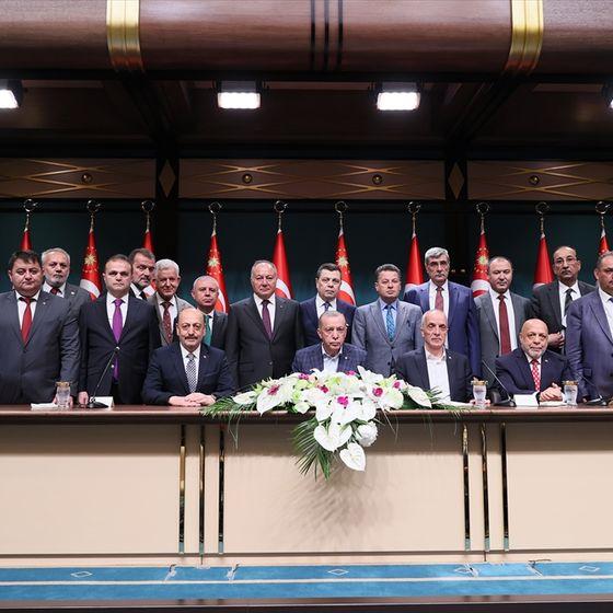 🔔 Kamu işçisine %45 zam, 15 bin taban