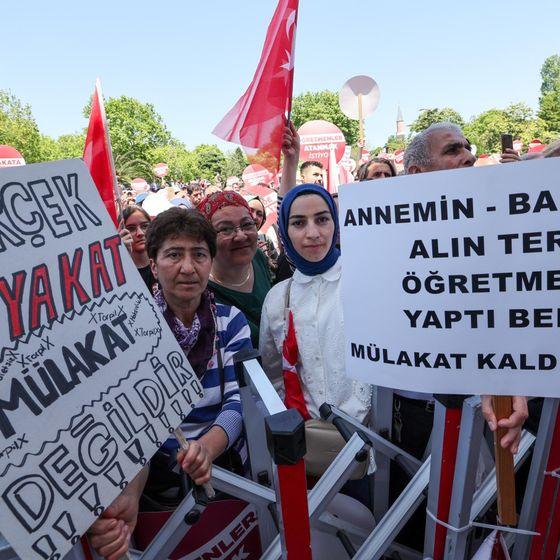 'Mülakat mağdurları' anlatıyor: Erdoğan'ın sözü hâlâ yerine getirilmedi