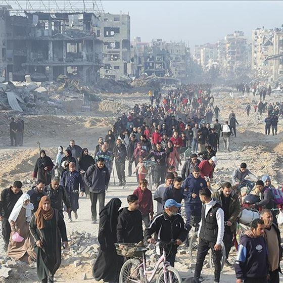 Gazze’de ateşkes devrede: Hamas 3 rehineyi teslim etti