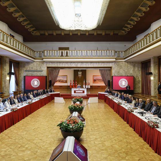 Süreç Komisyonu toplandı: 'Barışın kalıcılaşması, sürecin toplumsallaşması'