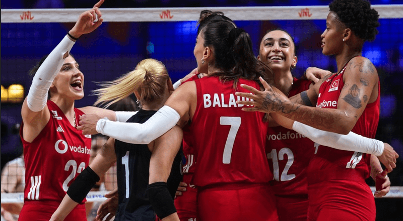 Filenin Sultanları finalde: Çin karşısında set vermeden zafer