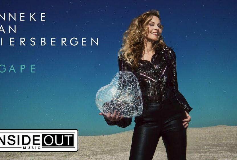 anneke-van-giersbergen-in-cok-kisisel-albumu-yolda