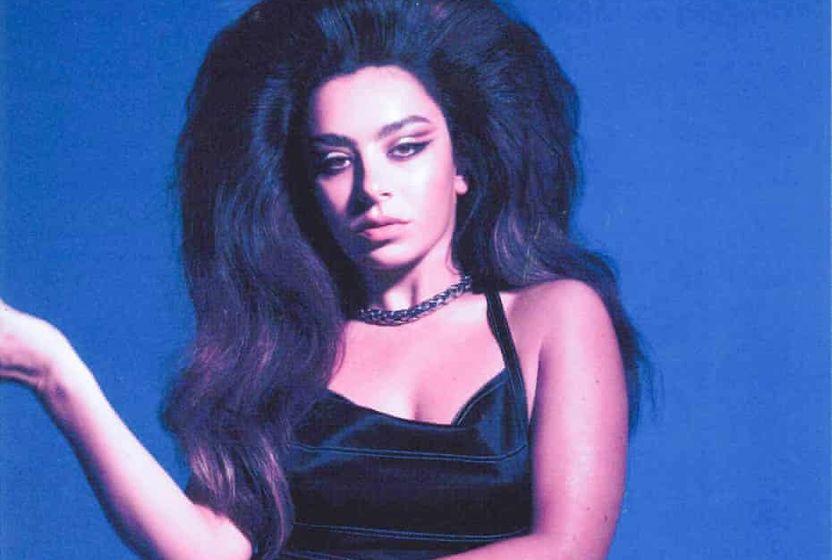 Charli XCX'in konuk olduğu şarkılar