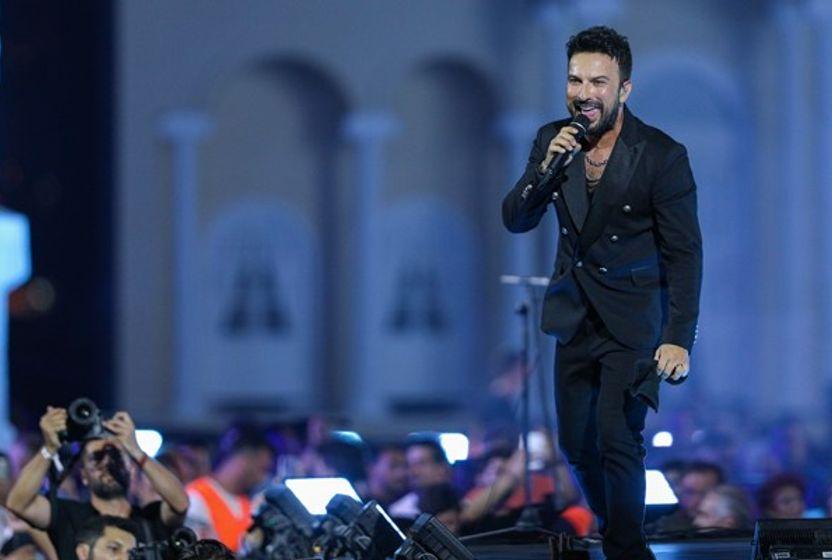 tarkan-izmir-konseri-gelirini-3-vakfa-bagislayacak