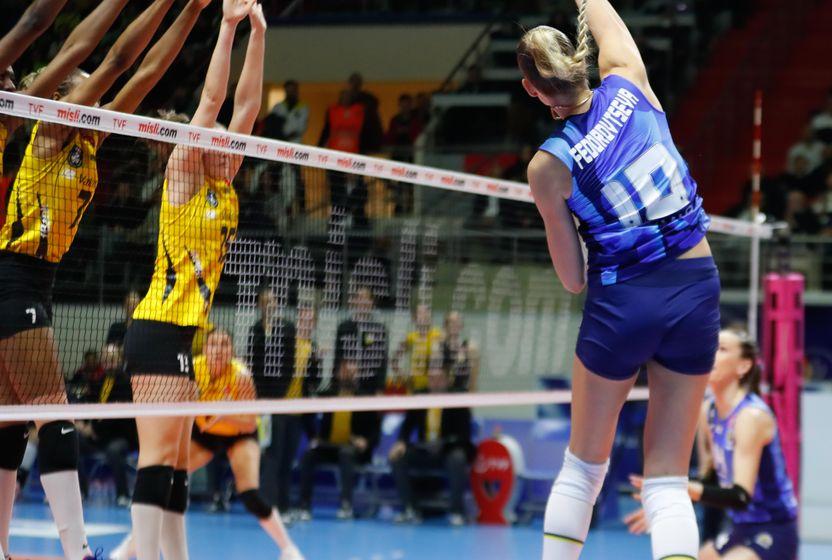 fenerbahce-opet-vakifbank-derbisi-1