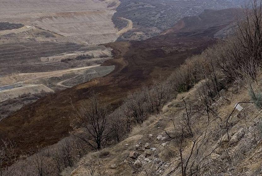Erzincan İliç’teki altın madeninde cevher döküm sahasında toprak kayması [Video]
