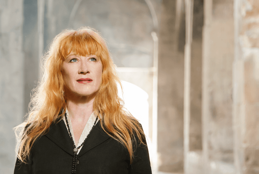 loreena-mckennitt-sohreti-basarili-bir-kariyerle-es-tutuyorlar