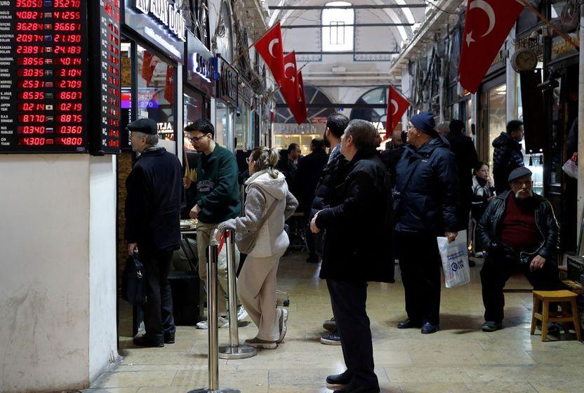 Enflasyonla mücadelede işler istendiği gibi gitmiyor 