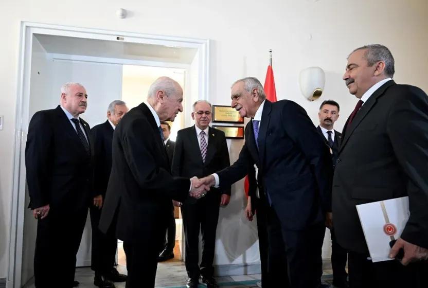 peace-process-underway-pkk-head-receives-visit-from-mps