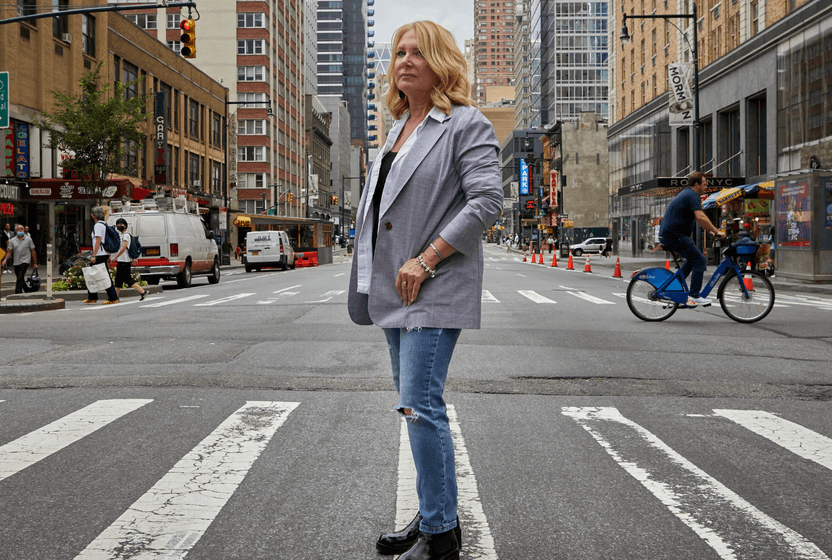 gucu-elinde-tutanlarin-karsisinda-habercilik-gazeteci-julie