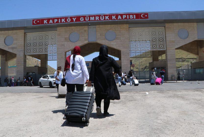 hep-yuvaya-donmek-vatanina-ragmen-vatanina-donen-iranlilar