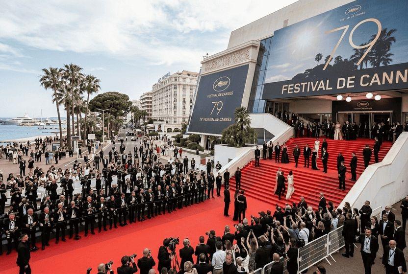 cannes-festivalinde-birkac-gun-festivalin-one-cikan