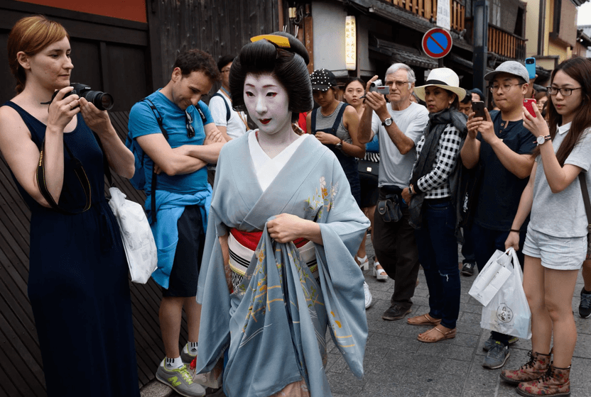 Japonya'nın turistlerle imtihanı: Neden herkes Japonya'ya gidiyor?