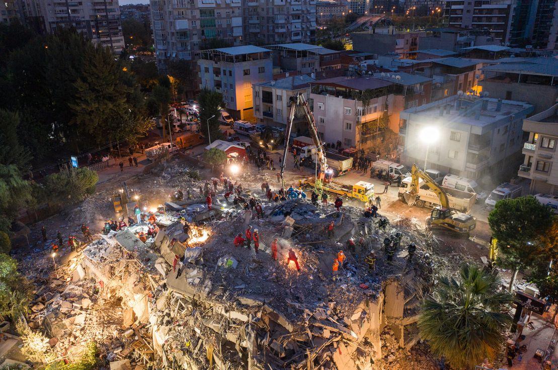 İzmir Deprem - NYTimes