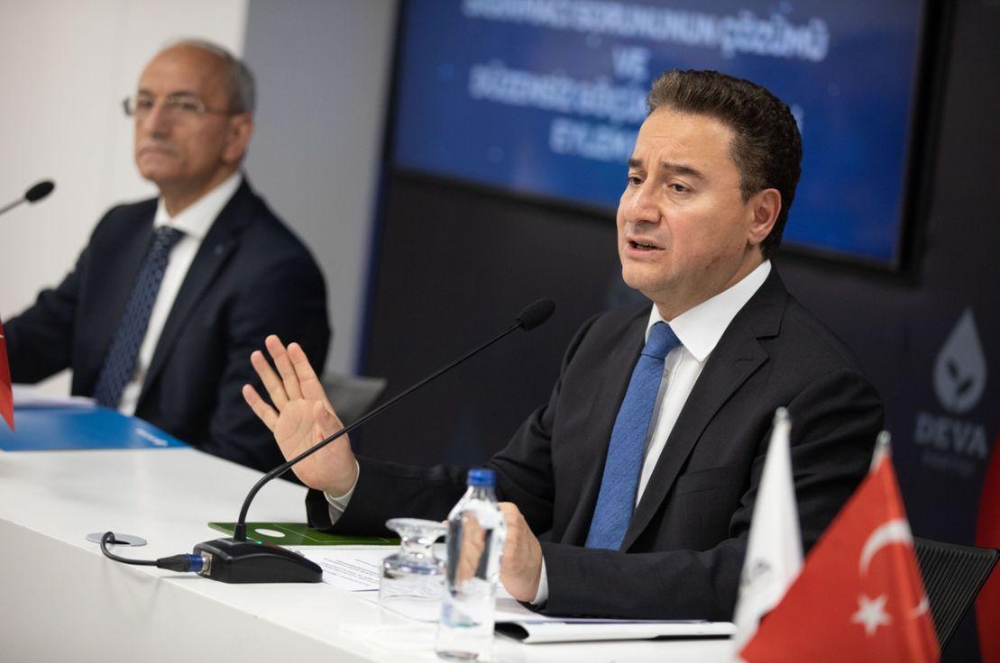 DEVA Partisi Genel Başkanı Ali Babacan ve Dışişleri ve Güvenlik Politikaları Koordinatörü Abdurrahman Bilgiç