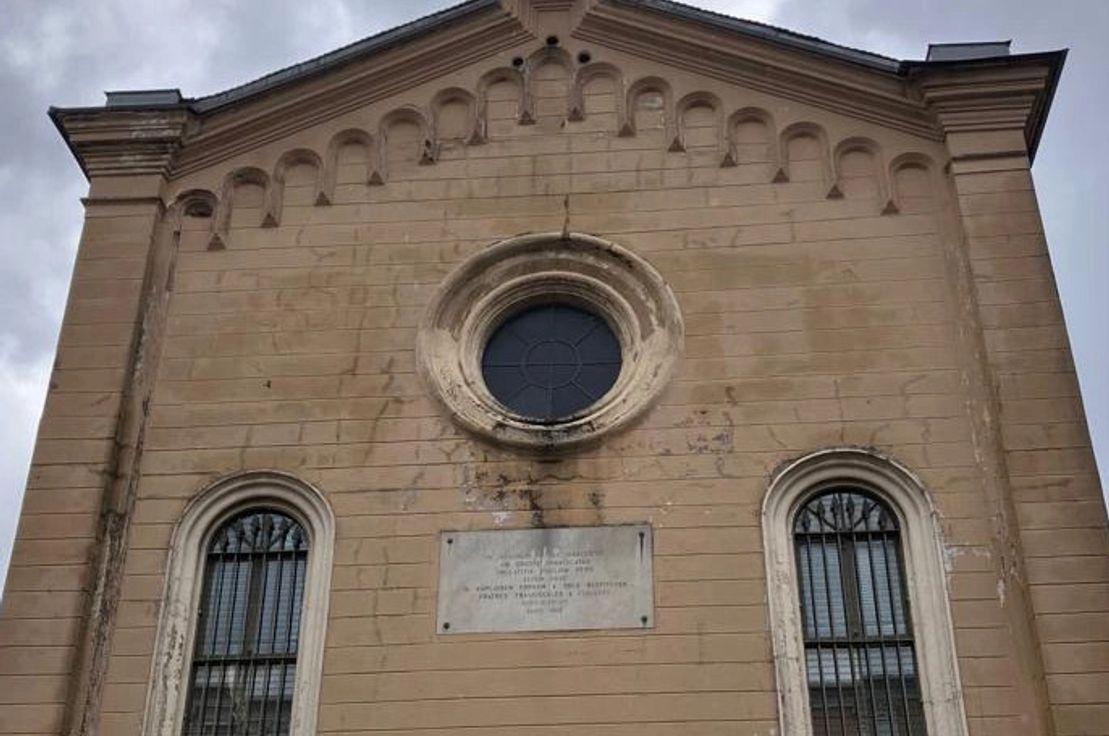 İstanbul Sarıyer'deki Santa Maria Kilisesi