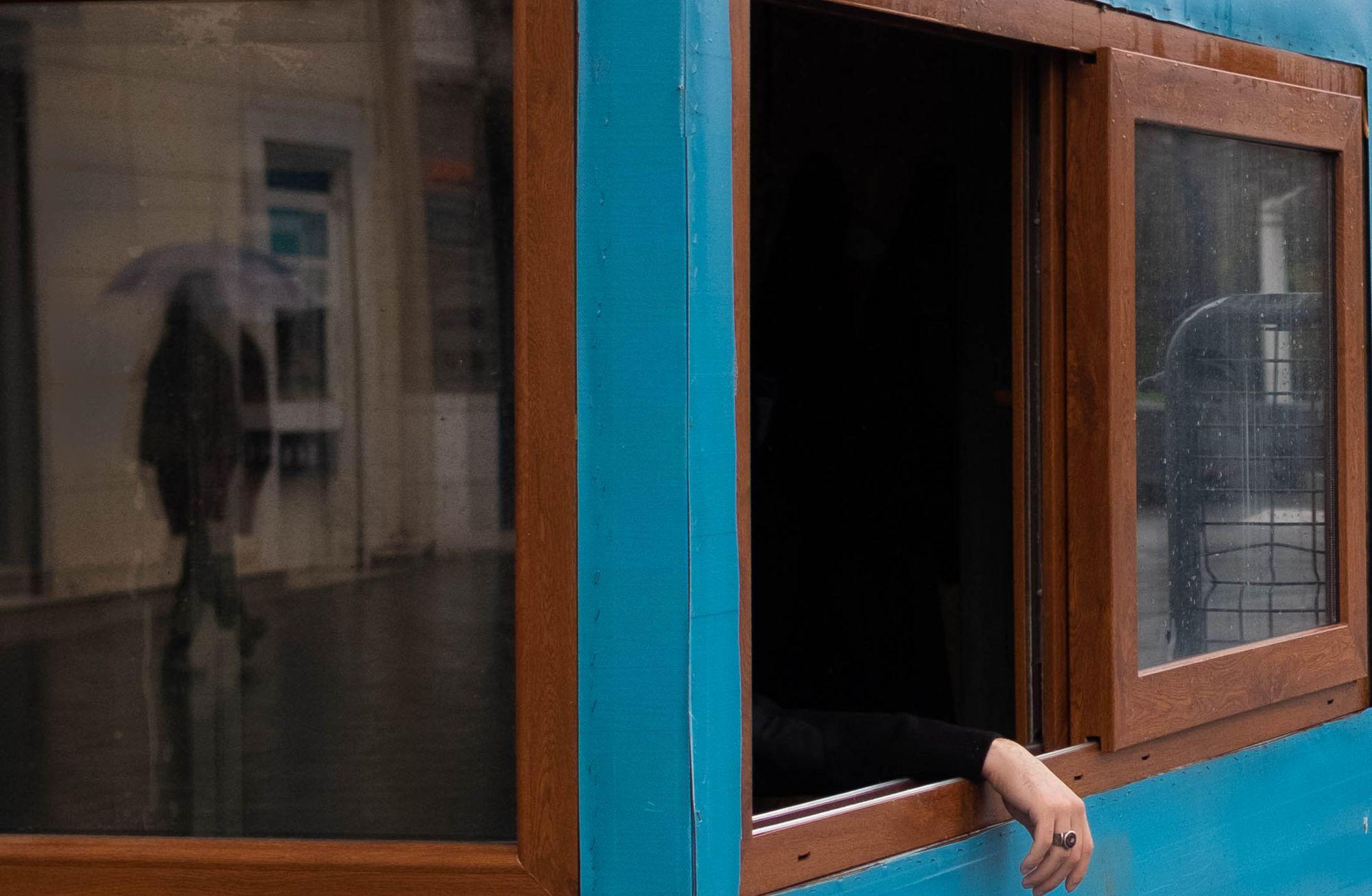 Durgunluk ile heyecan arasında bir yerde…