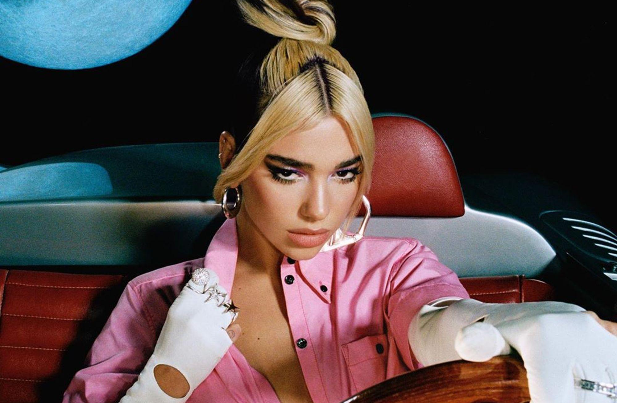 Dua Lipa'nın indie-pop prensesinden dans pisti kraliçesine evrimi
