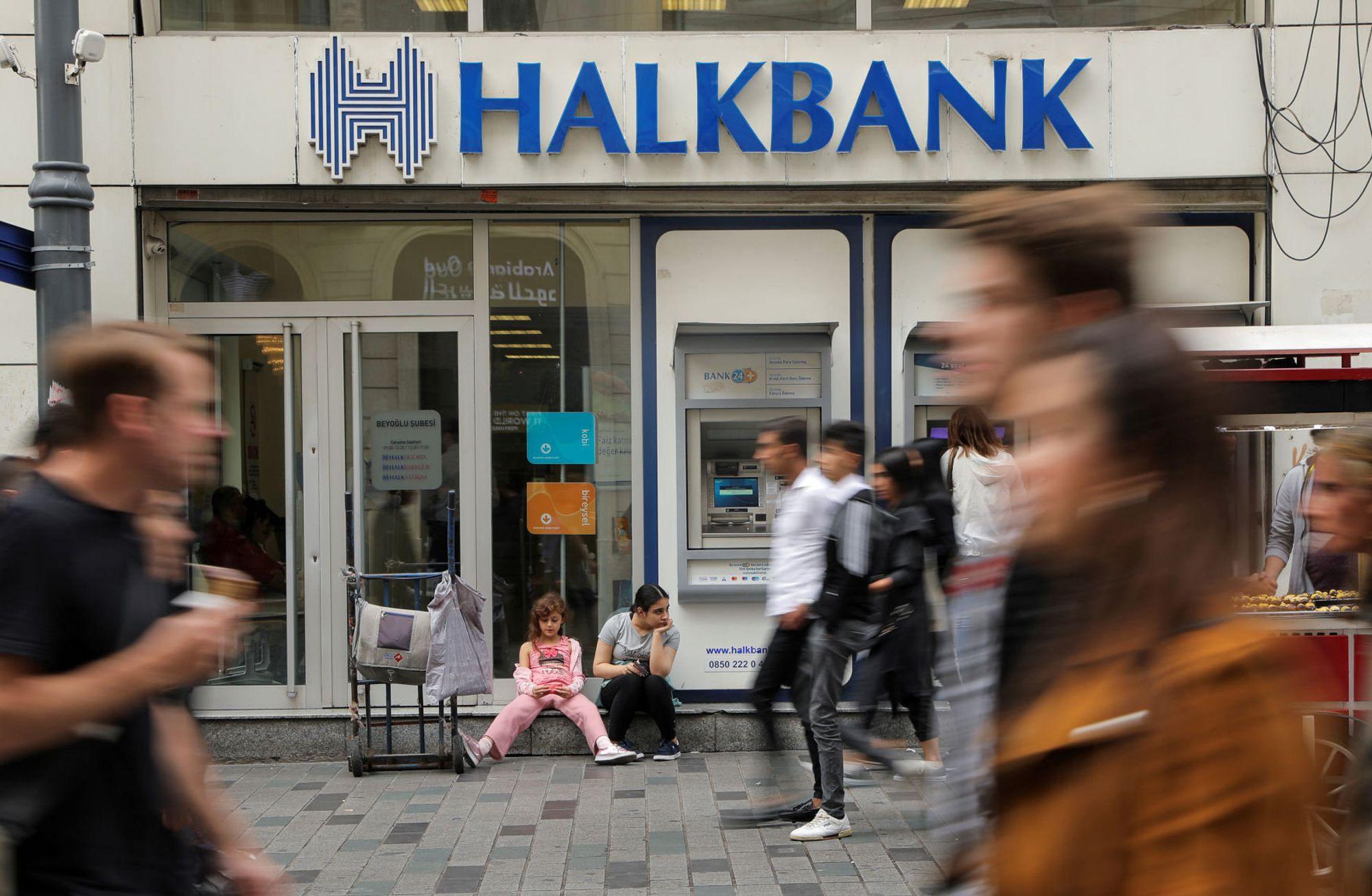 Kamu bankaları faiz indirdi, şimdi ne olacak?