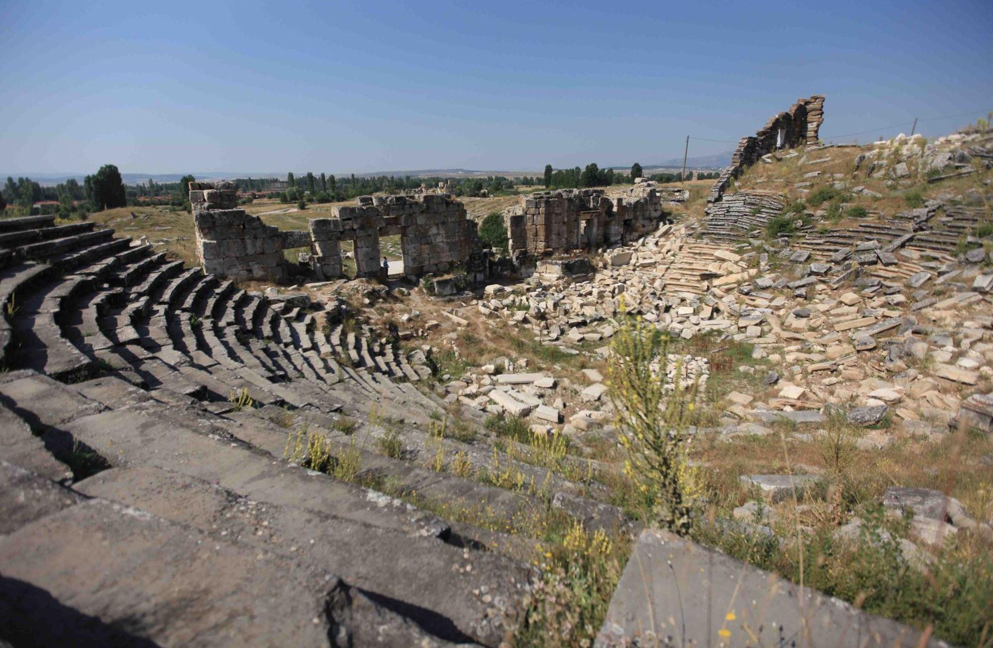 Antik Tiyatro ve Stadyum