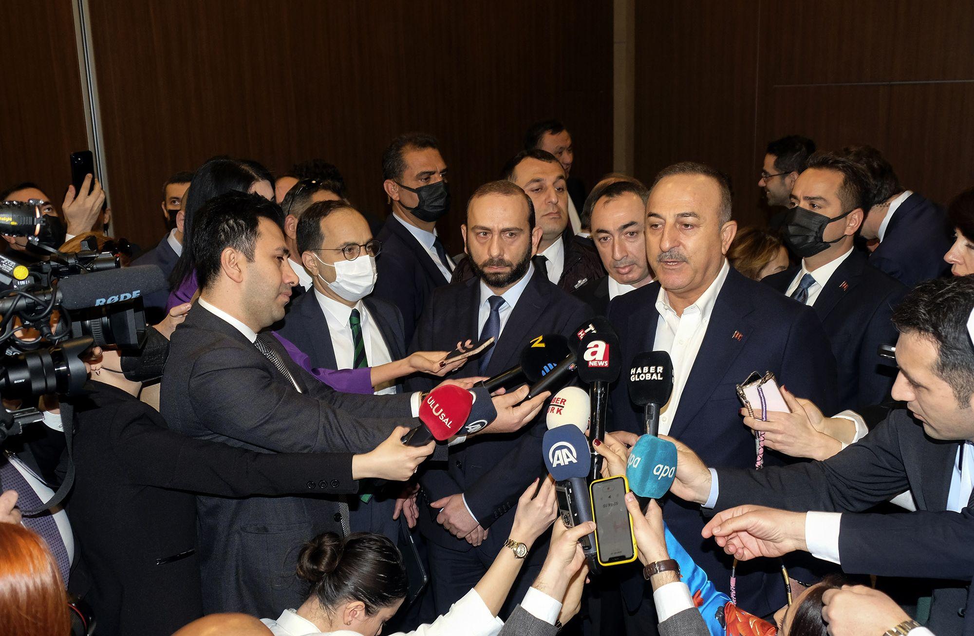 Diplomasi trafiği: Türkiye için yeni bir sayfa mı açılıyor?