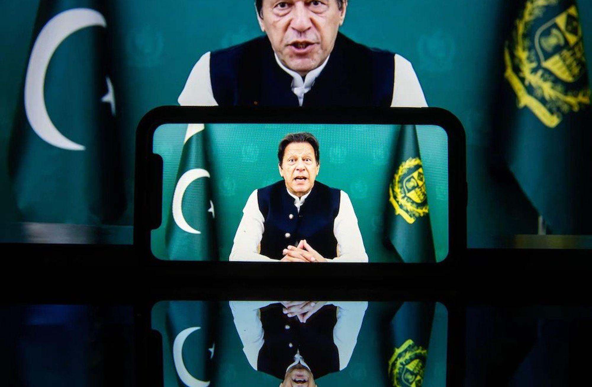 Pakistan'da neler oluyor?