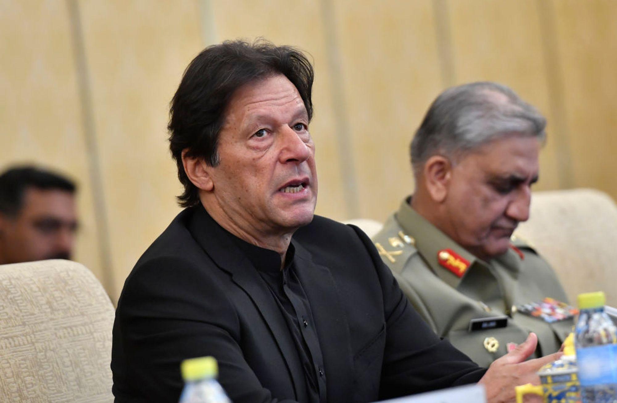 "Yeniden inşa": Pakistan'da Han oylamayı kaybetti