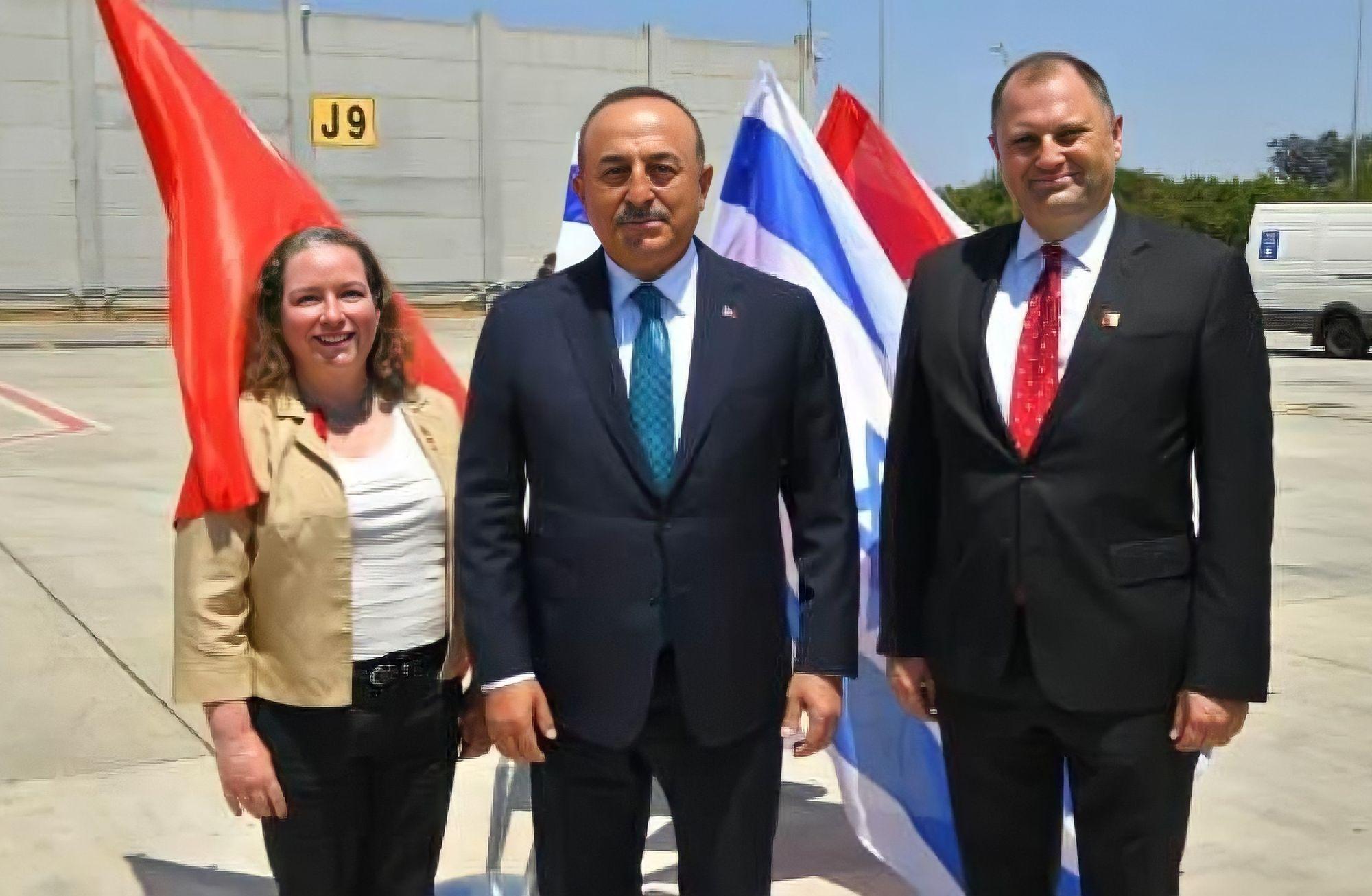 15 yıl sonra bir ilk: Çavuşoğlu İsrail'de