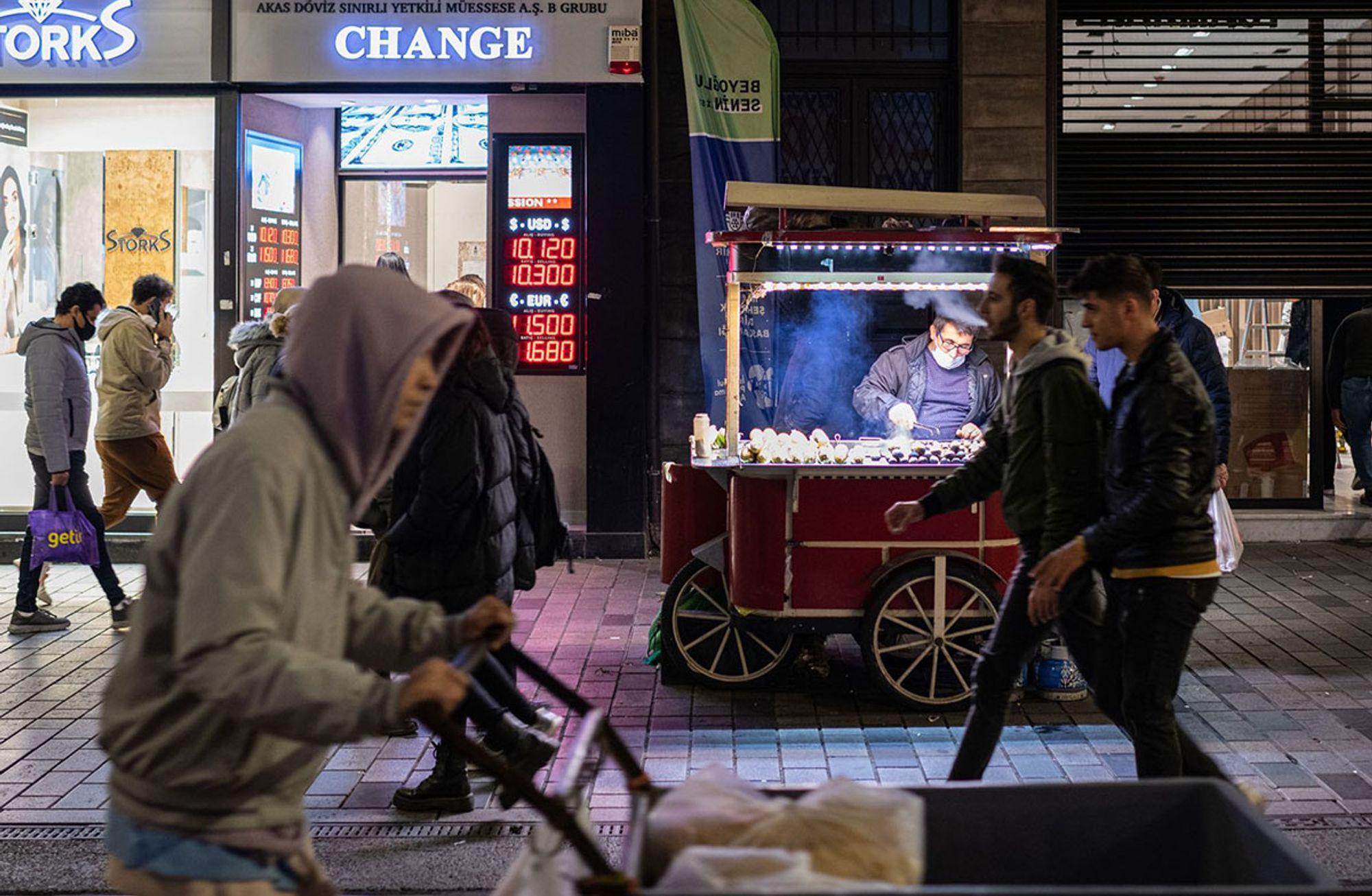 Gençlik krizi: gelecek kaygısı, eğitime erişim