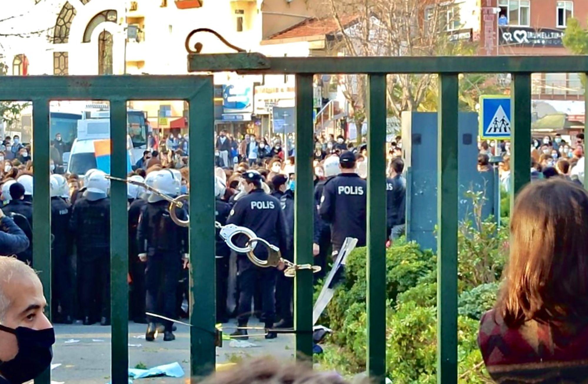 Akademik enflasyon ve özerklik