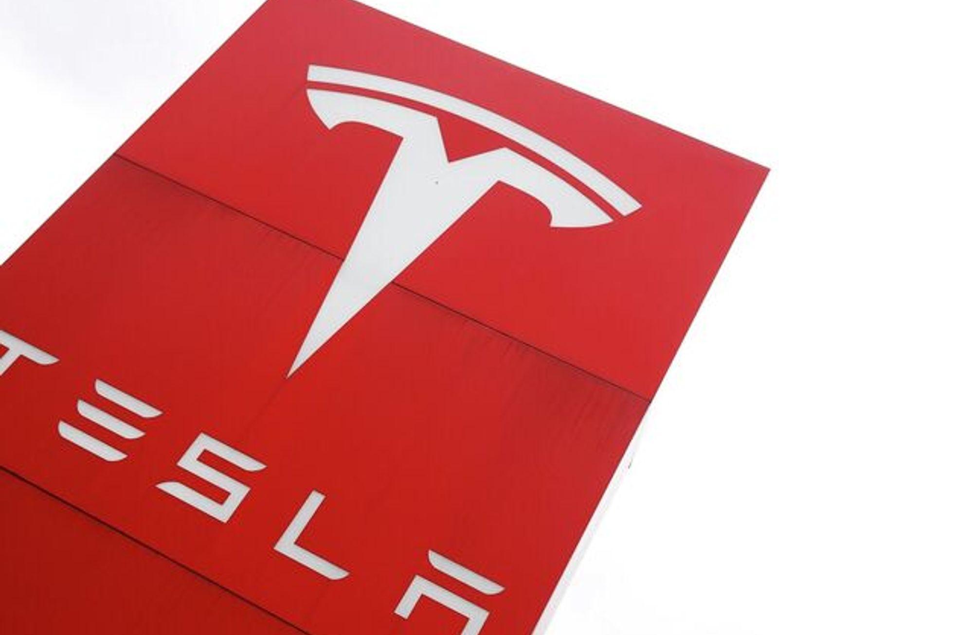Tesla'da Neler Oluyor?