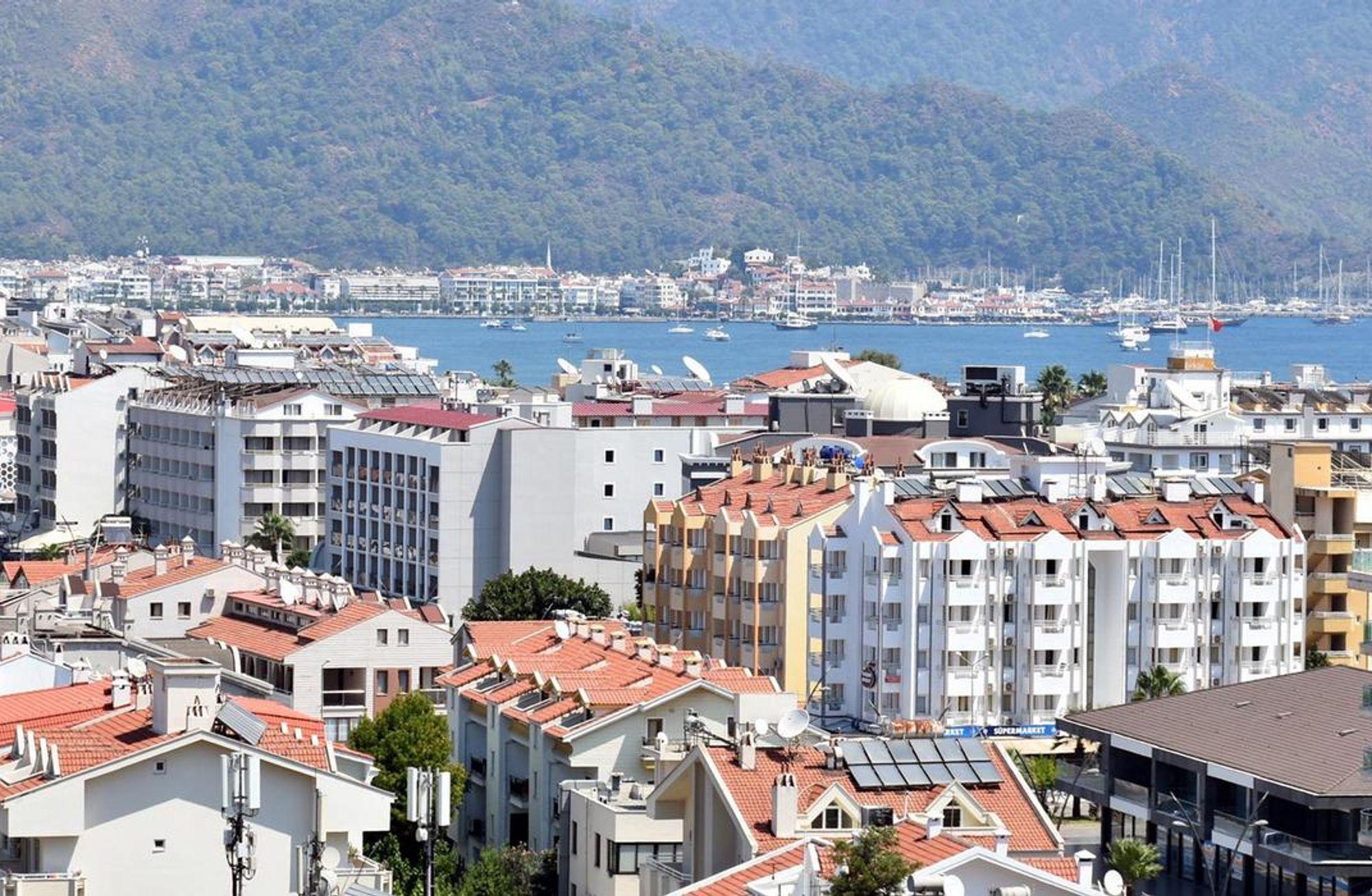 Hepiniz suçlusunuz!