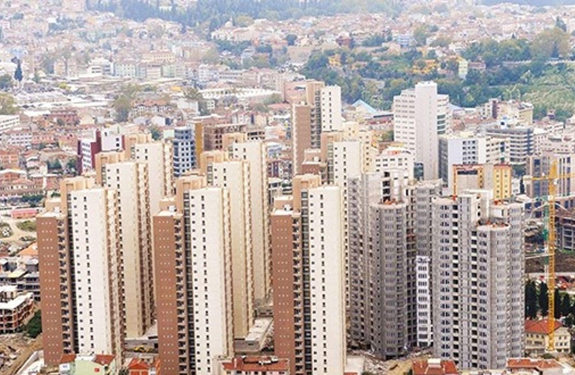 Bir acıya kiracı ve umutsuz: Bahçeli iki katlı ev düşlerimiz, yaşamımız ve şehirler üstüne