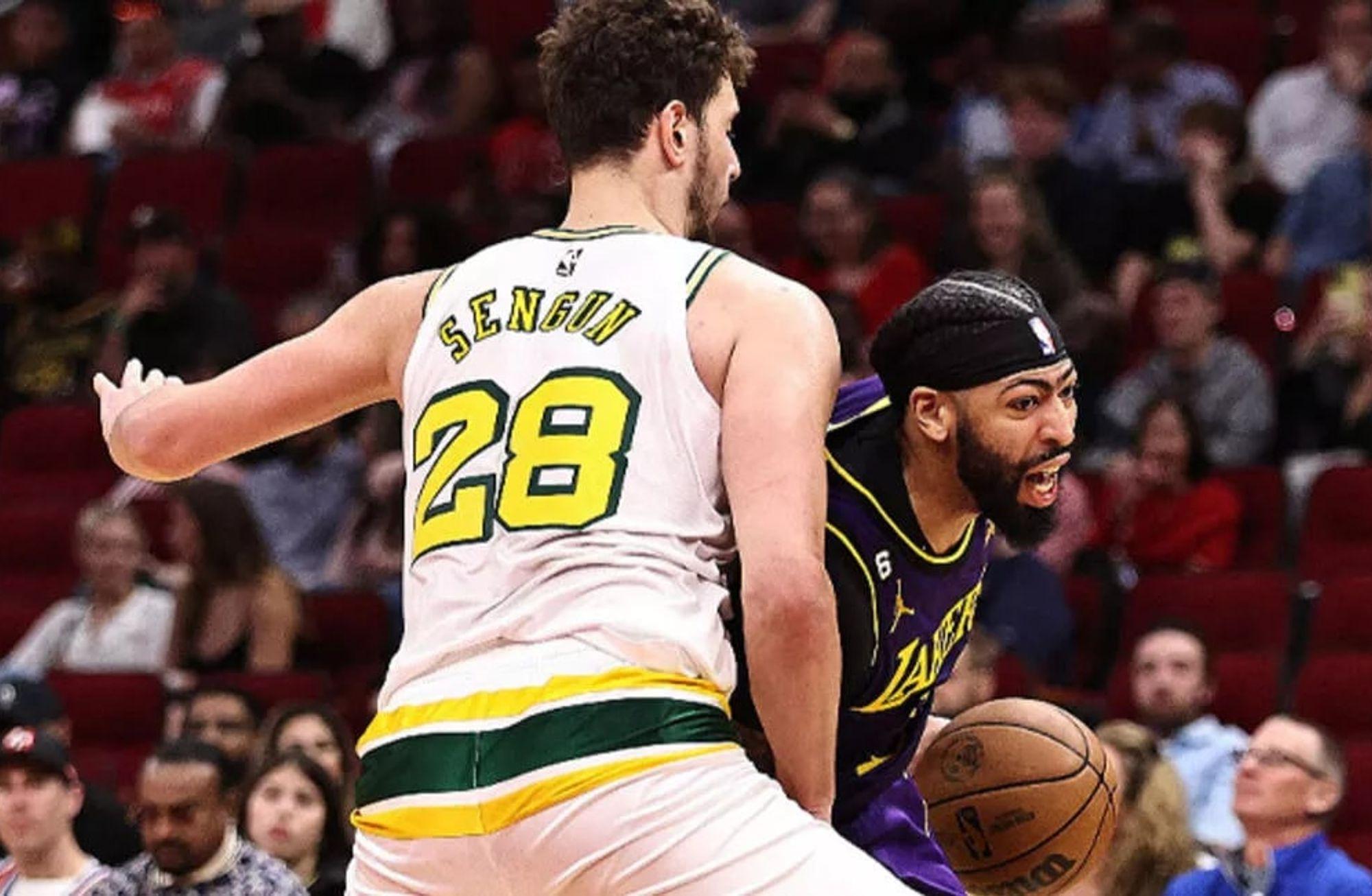 Alperen Şengün double-double yaptı