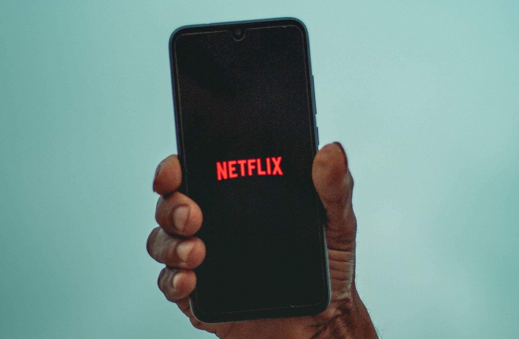 Netflix, şifre paylaşımını engelleme planlarını erteledi