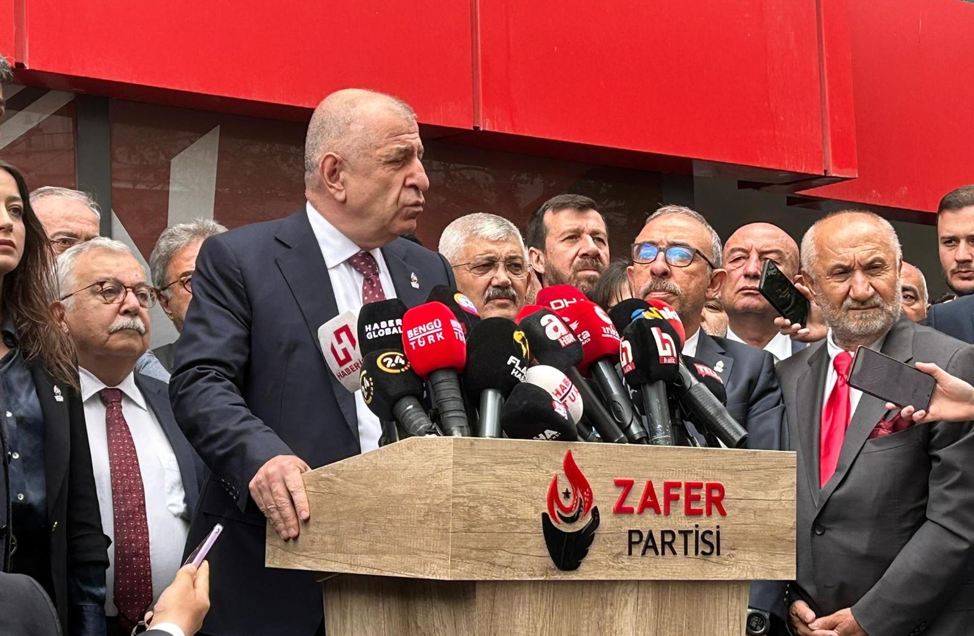 🔔 Ümit Özdağ, destek kararını Kılıçdaroğlu ile birlikte yarın 11'de açıklayacak 