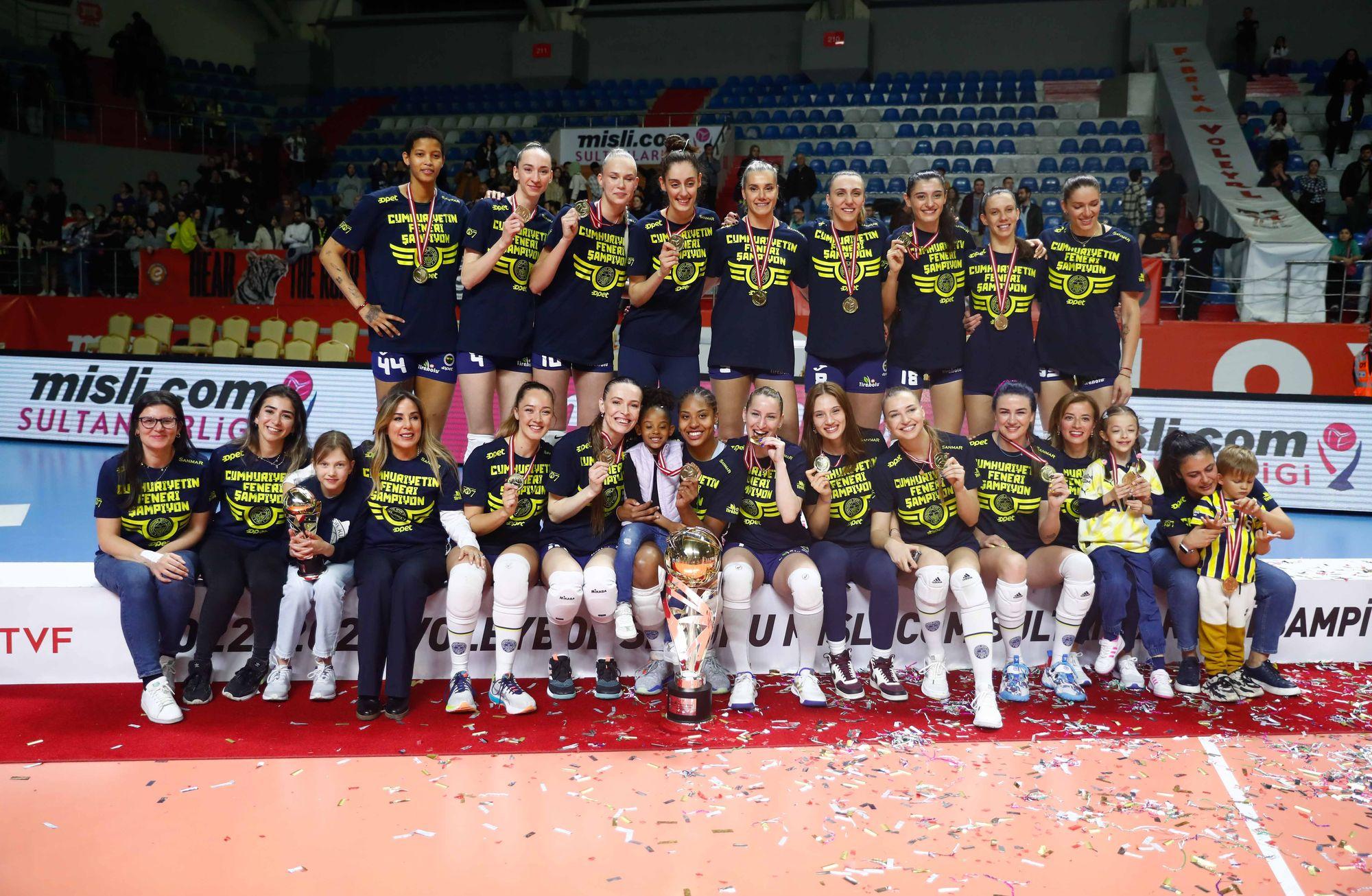 Sultanlar Ligi Şampiyonu Fenerbahçe Opet