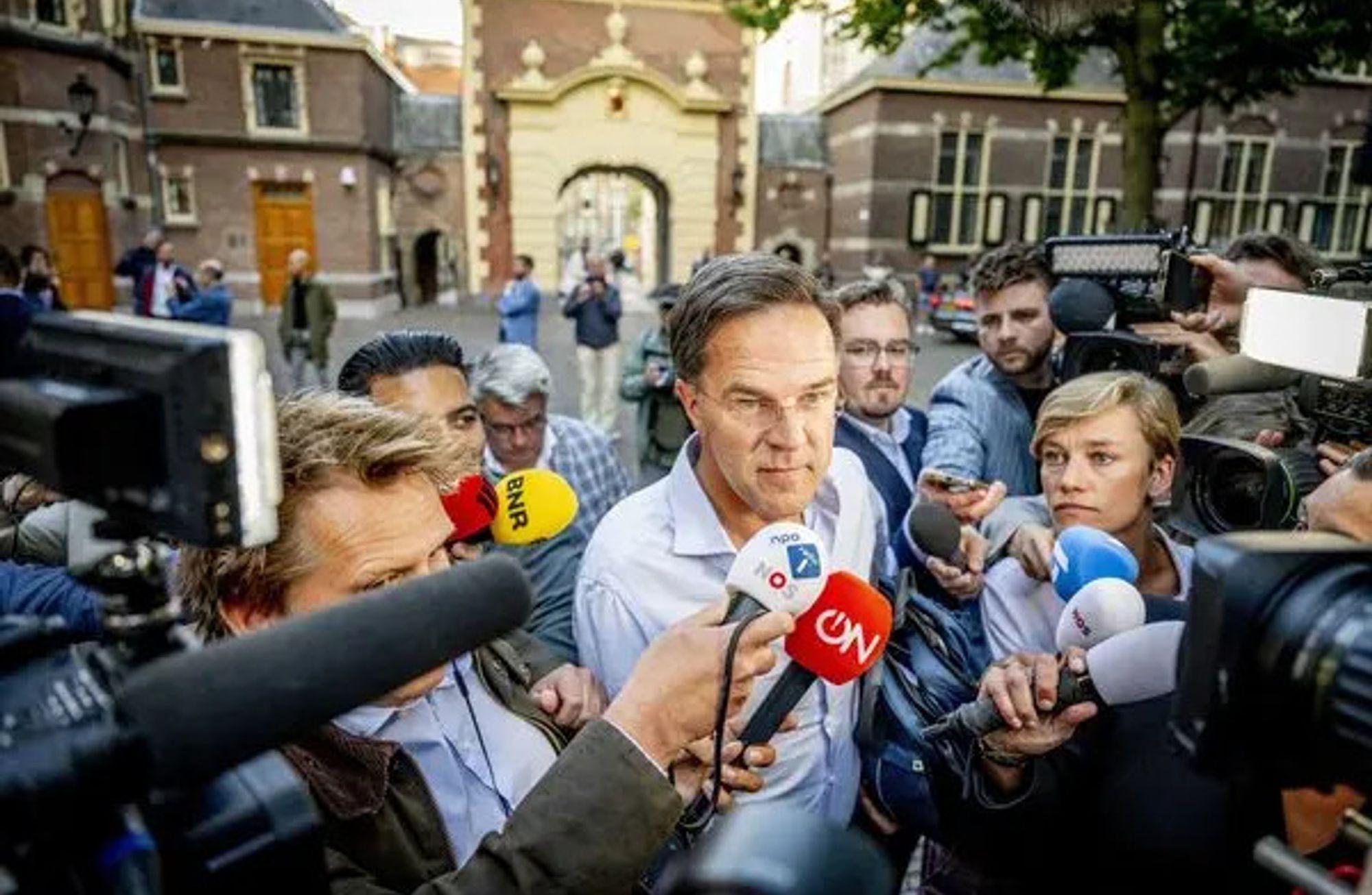 ‘Mülteci’ sınavı: Hollanda’da hükümet düştü