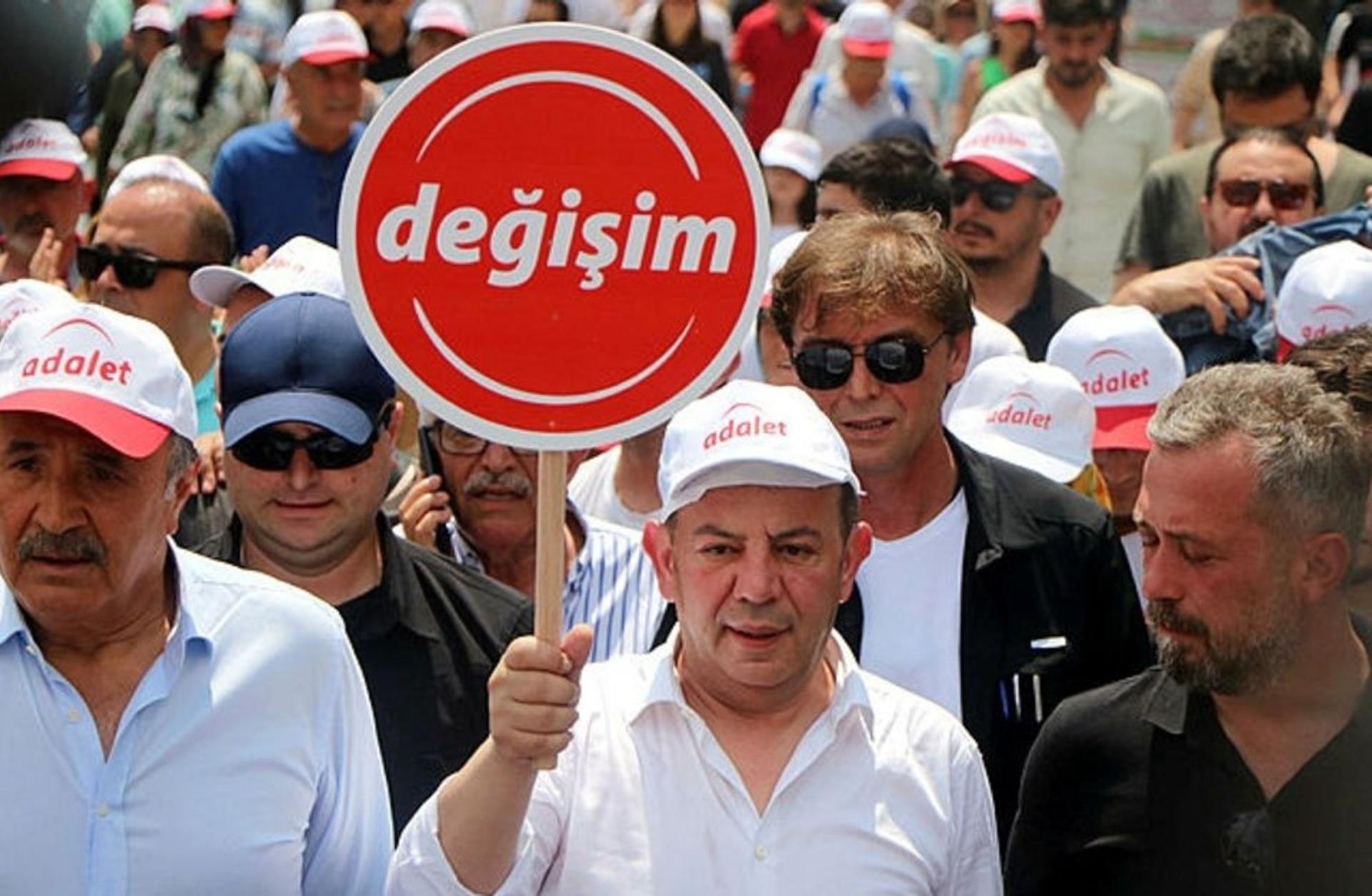 Tanju Özcan CHP’de İsyan Bayrağını Açtı