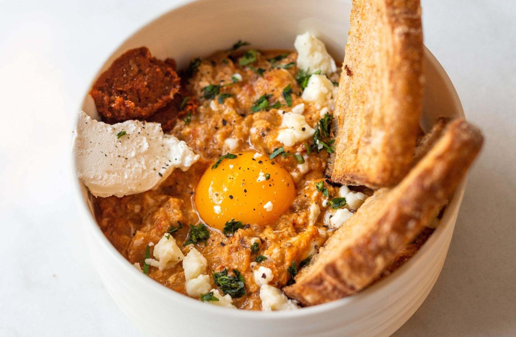 Menemen ama 'Menemen değil'
