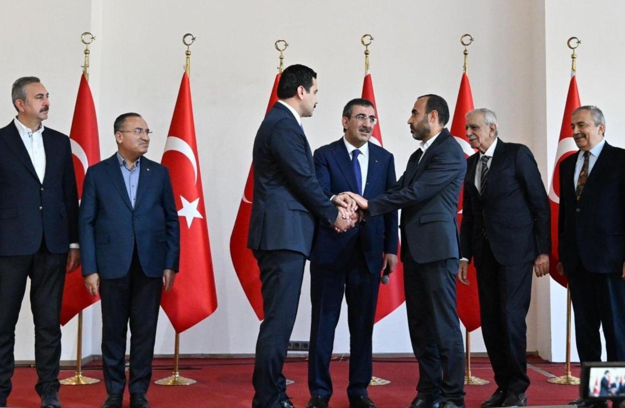 DEM Partili 3 belediyeye kayyum: 2016’dan bu yana 160 kez kayyum atandı