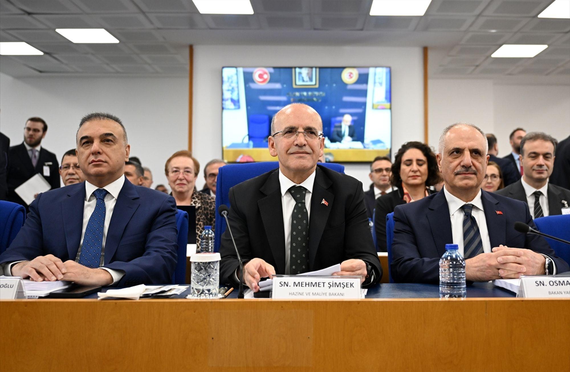 Kamu katkı sağlamadan enflasyon düşmez